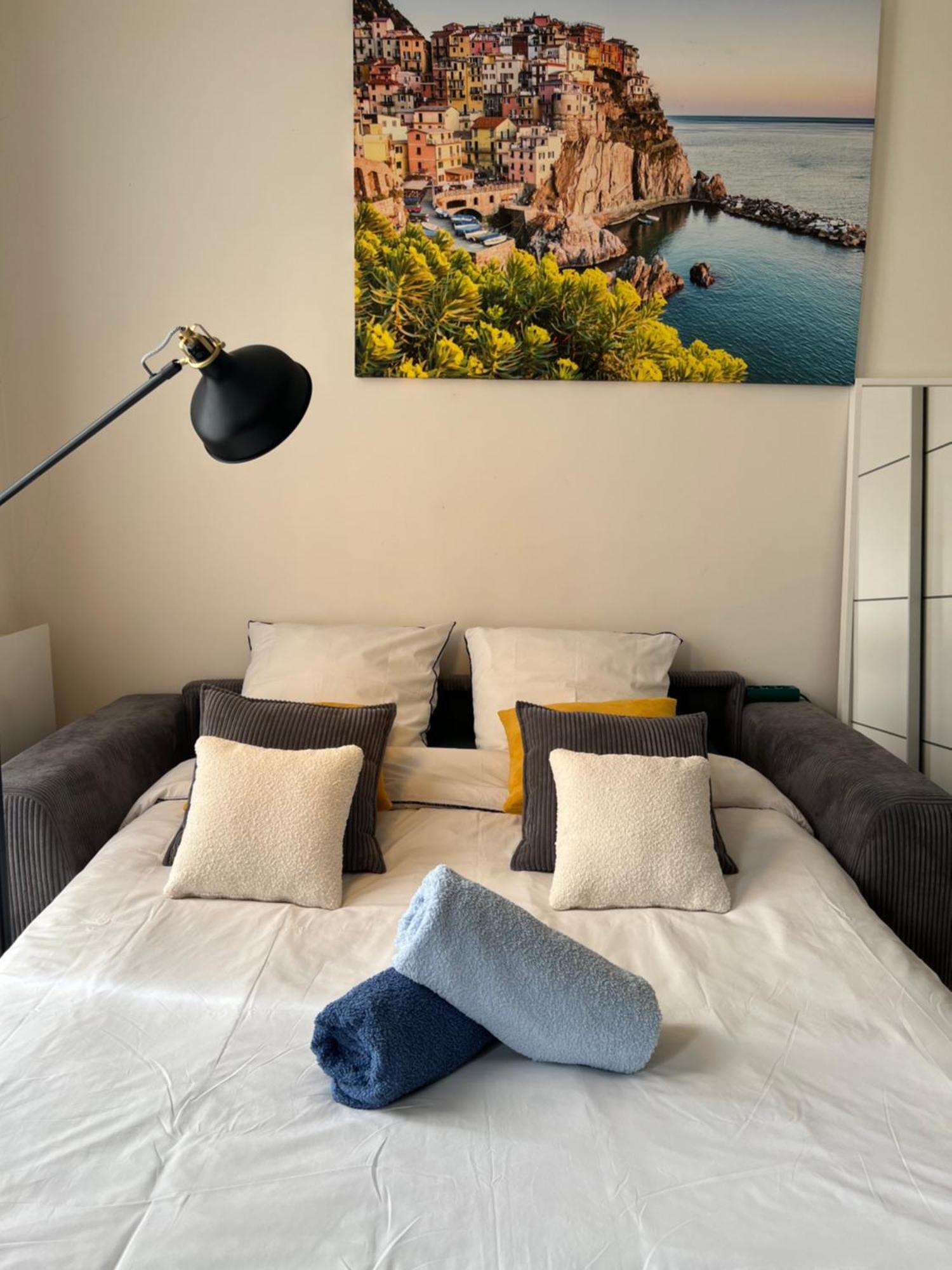 Grand Studio Lumineux En Plein Coeur De Versailles Extérieur photo